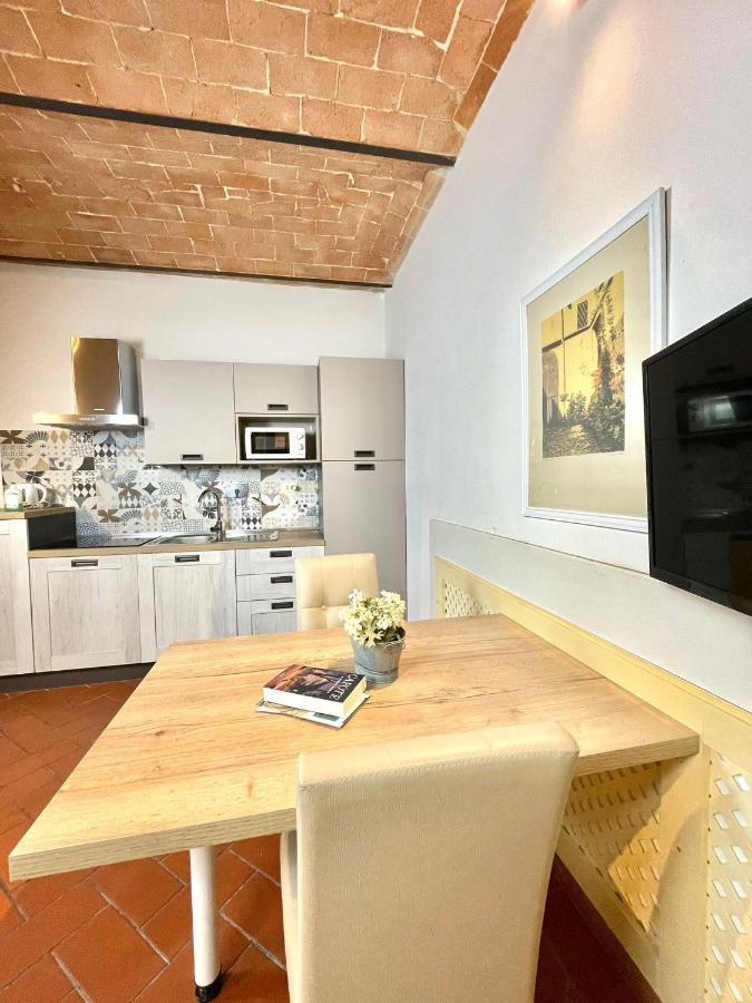 Maila Apartments 25Min From Florence プラート エクステリア 写真